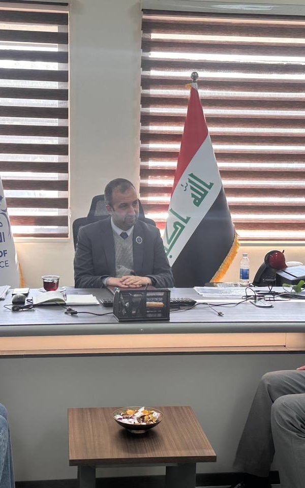كلية التميز تبحث تعزيز الإرشاد النفسي والتربوي مع مركز البحوث في جامعة بغداد