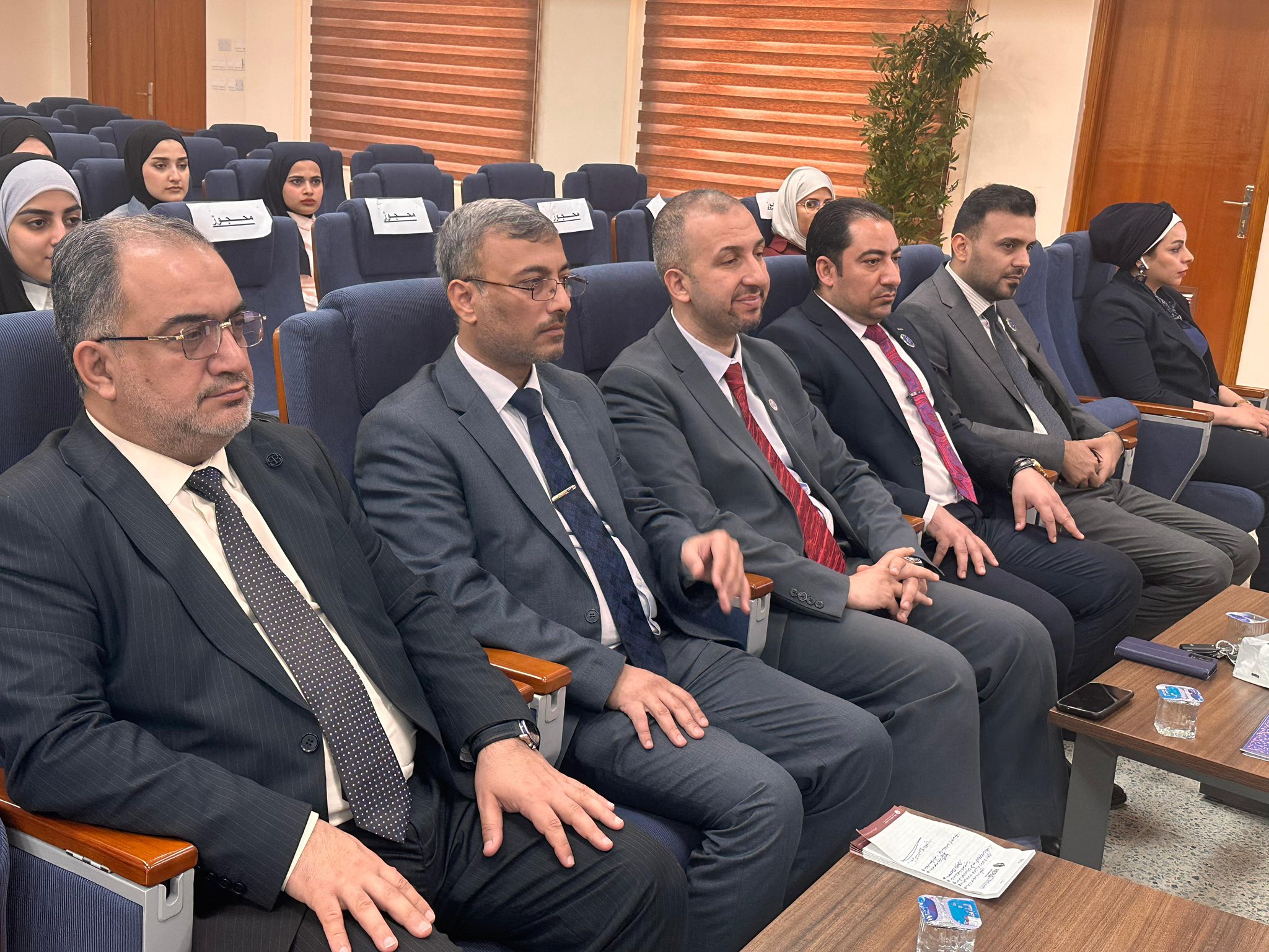 كلية التميز تقيم ورشة عمل بعنوان "التمكين التشريعي والمعرفي للمرأة"..