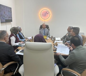 مجلس كلية التميز يعقد جلسته الرابعة عشرة للعام الدراسي 2025-2026